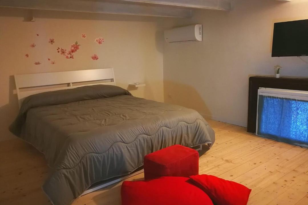 Photo of Bedroom in Naples City Centre