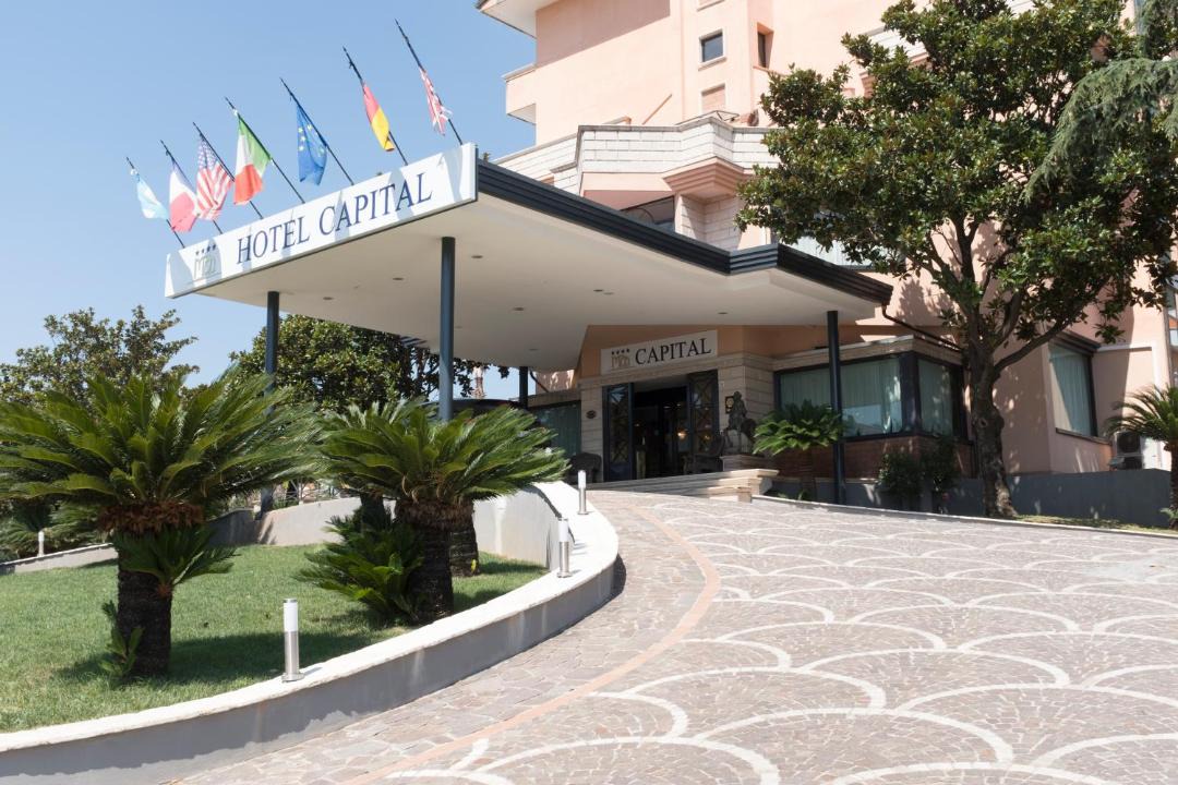 Photo of Others in Quadrivio