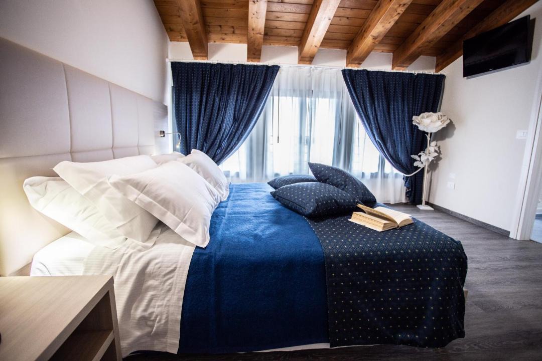 Photo of Bedroom in Castelfranco Veneto