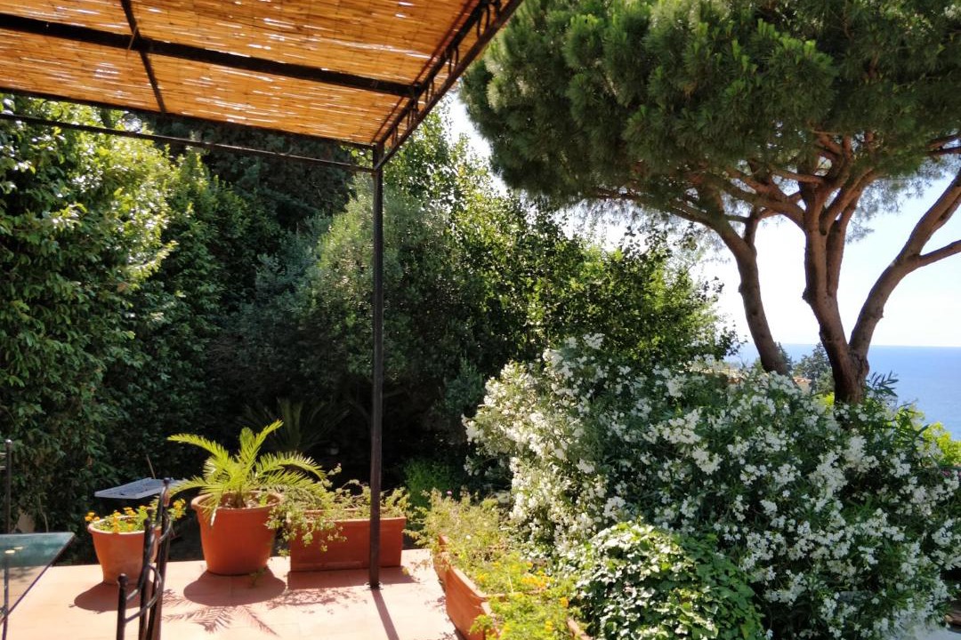 Photo of Patio Balcony in Panza