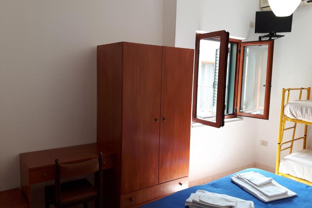 Photo of Bedroom in Palinuro
