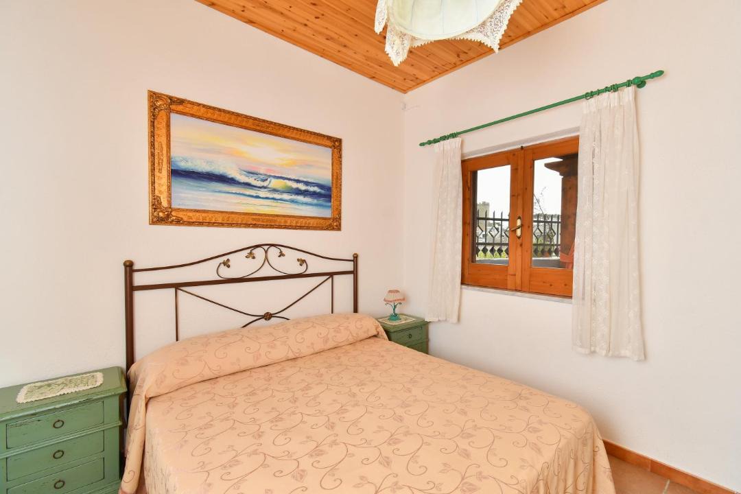 Photo of Bedroom in Forio