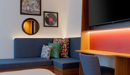 Premium Room, 1 Queen Bed