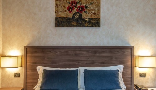 Double or Twin Room (Smart)
