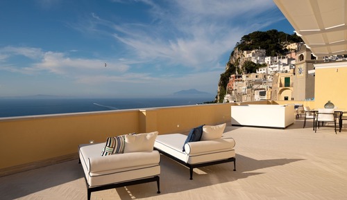 Suite Il Campanile con jacuzzi e vista mare