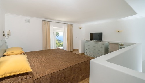 Junior Suite, Partial Sea View