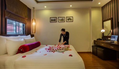 Honeymoon Room