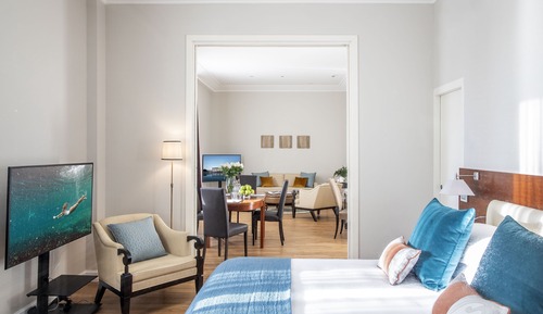 Grand Suite (Spring View)