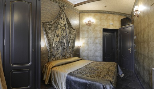 Double Room (Small)