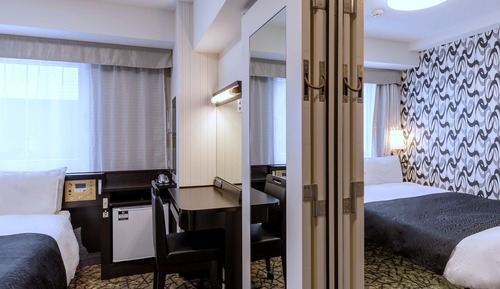 Room, Non Smoking, Connecting Rooms (for 2 People)