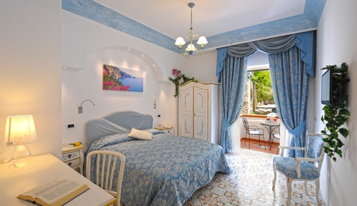Double Room, Balcony, Partial Sea View