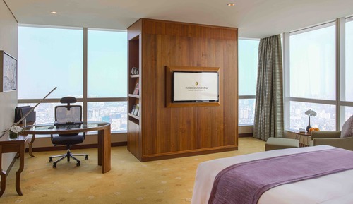 Junior Room, 1 King Bed, Club Lounge Access