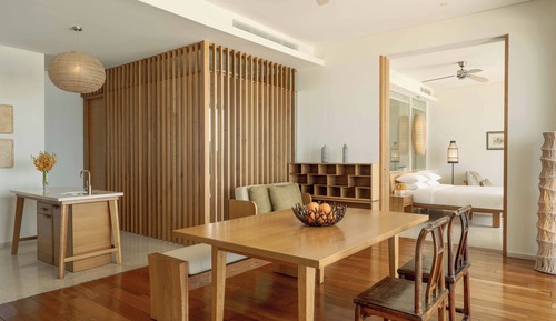 Executive Suite (Regency)