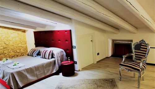 Deluxe Room, Courtyard View, Tower