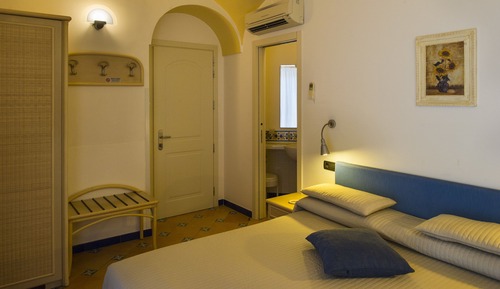 Standard Double Room (No sea view)