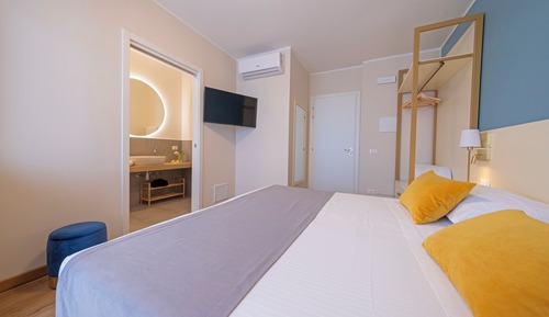 Double Room, Annex Building (Ai Poggi - Stair Access Only)