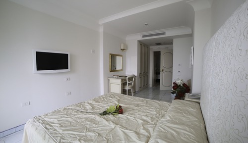 Standard Double Room, Balcony, Ground Floor