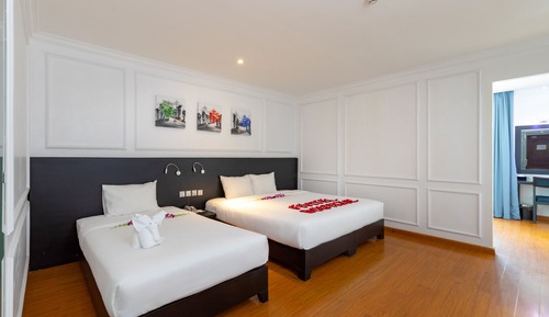Family Suite, City View