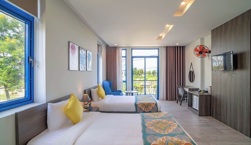 Deluxe Double Room Single Use, Balcony