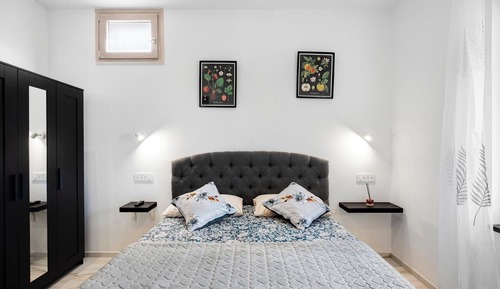 Standard Double Room, Private Bathroom, Garden View