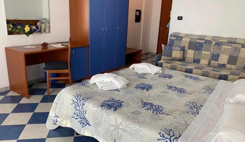 Classic Triple Room, Balcony, Courtyard View