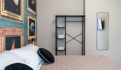 Suite, Sea View