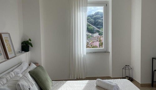 Standard Double Room, Patio, Lake View