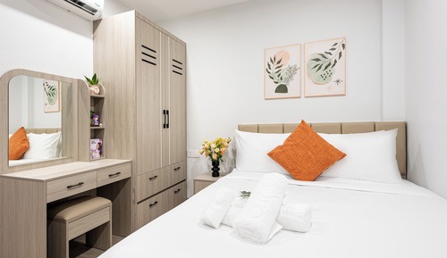 Classic Studio, 1 Queen Bed