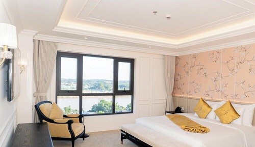 Junior Double Room