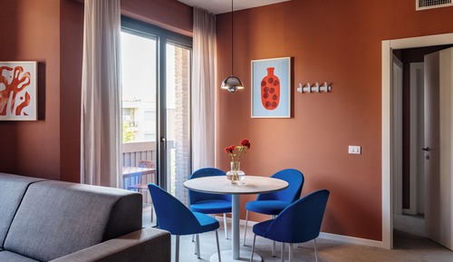 2 Bedroom Apartment with Balcony