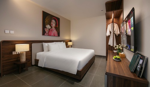 Deluxe Double Room with Bathtub