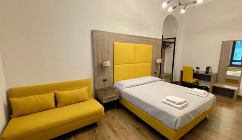 Quadruple Room CARONTE