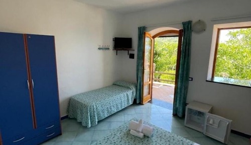 Basic Triple Room