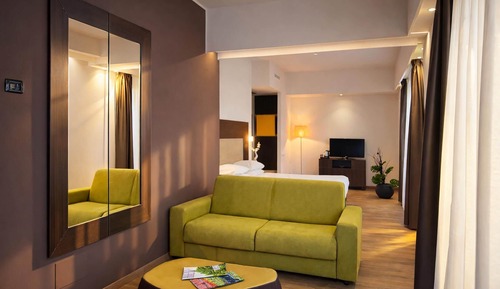 Suite, 1 King Bed, Non Smoking, Terrace (with Sofabed)