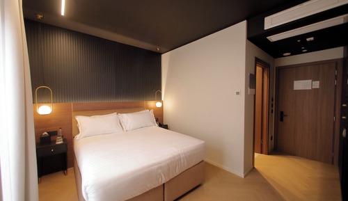 Economy Room