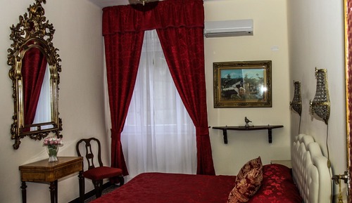 Romantic Double Room