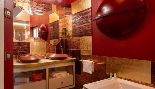 Premium Suite