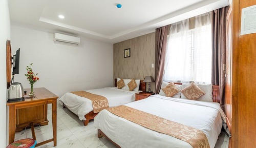 Basic Double Room (with Window)