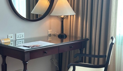Club Executive Room