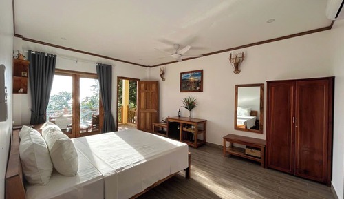 Executive Family Sea View
