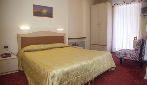 Standard Double or Twin Room, Mountain View