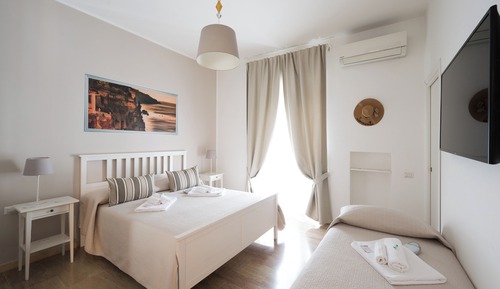 Triple Room (Sorrento)