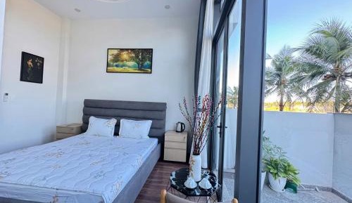 Queen Room with Garden View