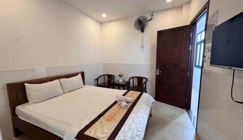 Large Double Room