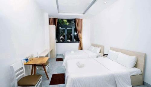Studio with Balcony