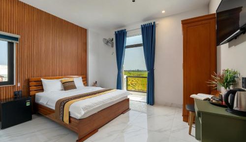 Deluxe Double Room with Balcony