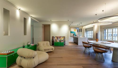 Deluxe Apartment
