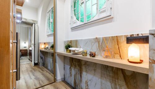 King Room with Spa Bath