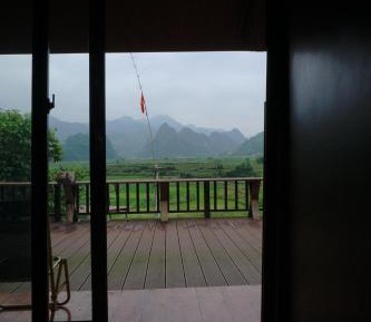 King Room with Mountain View