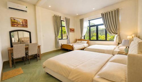 Deluxe Family Suite